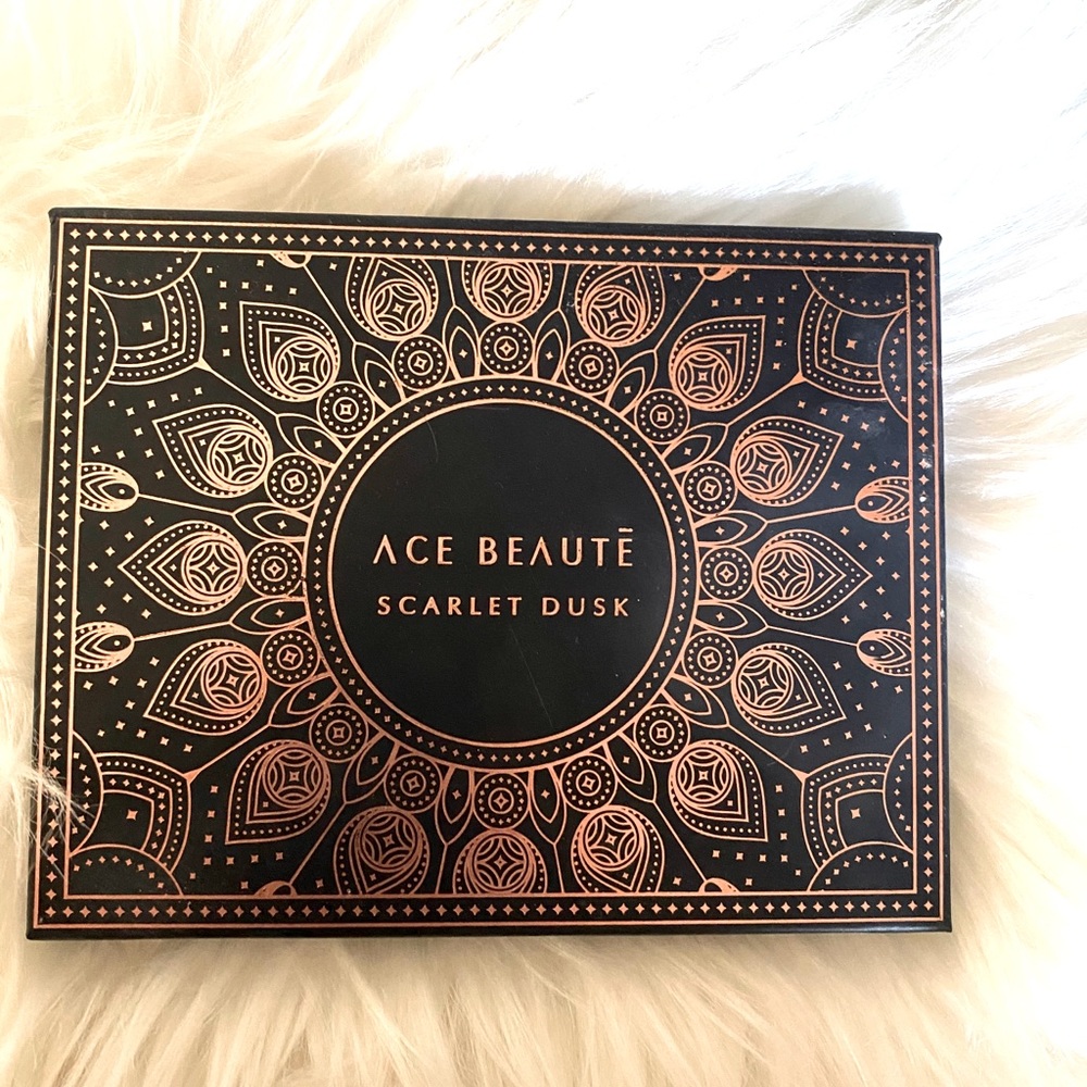 Ace beaute eyeshadow palette